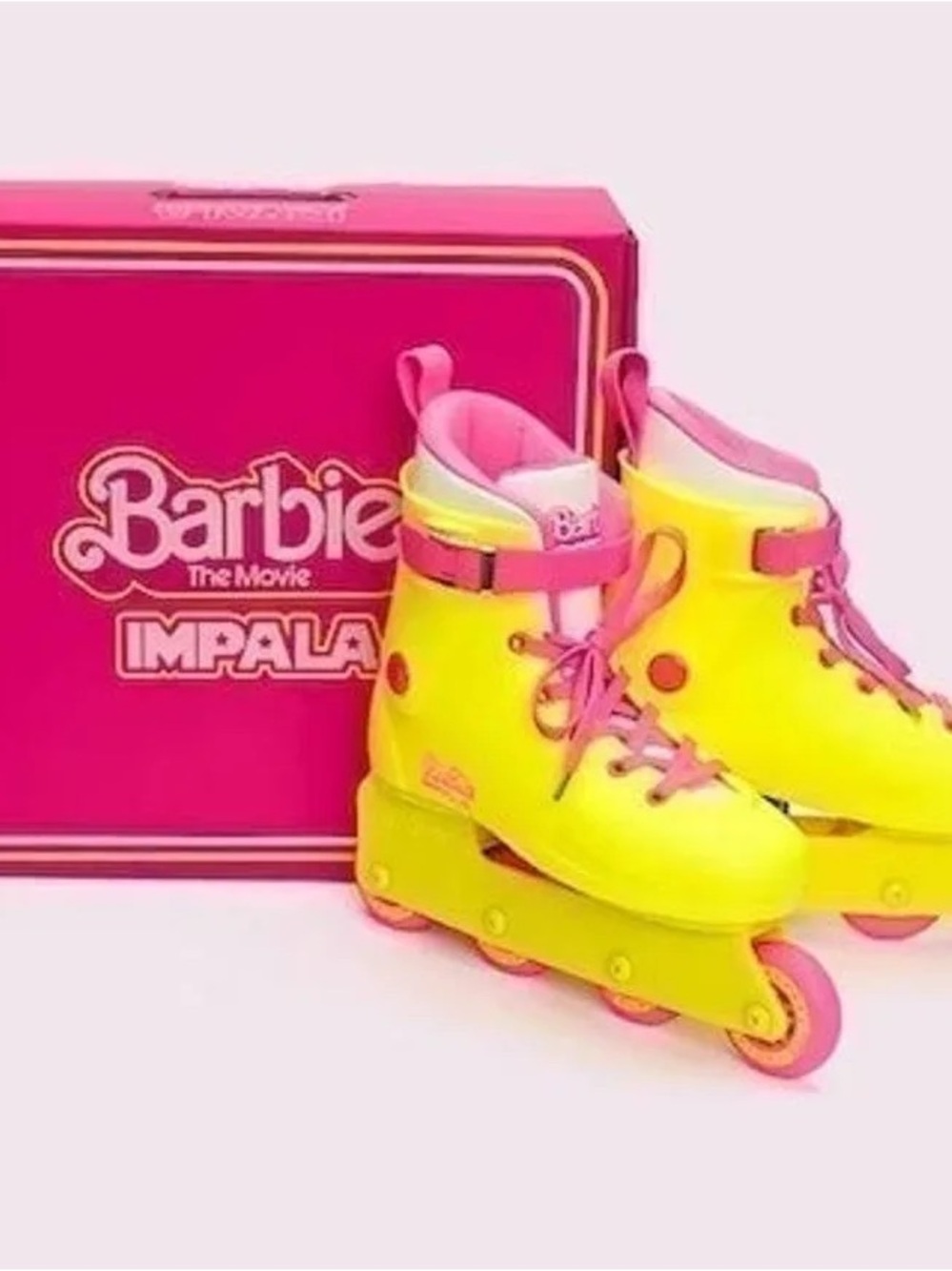 Barbie Impala skates and padding set